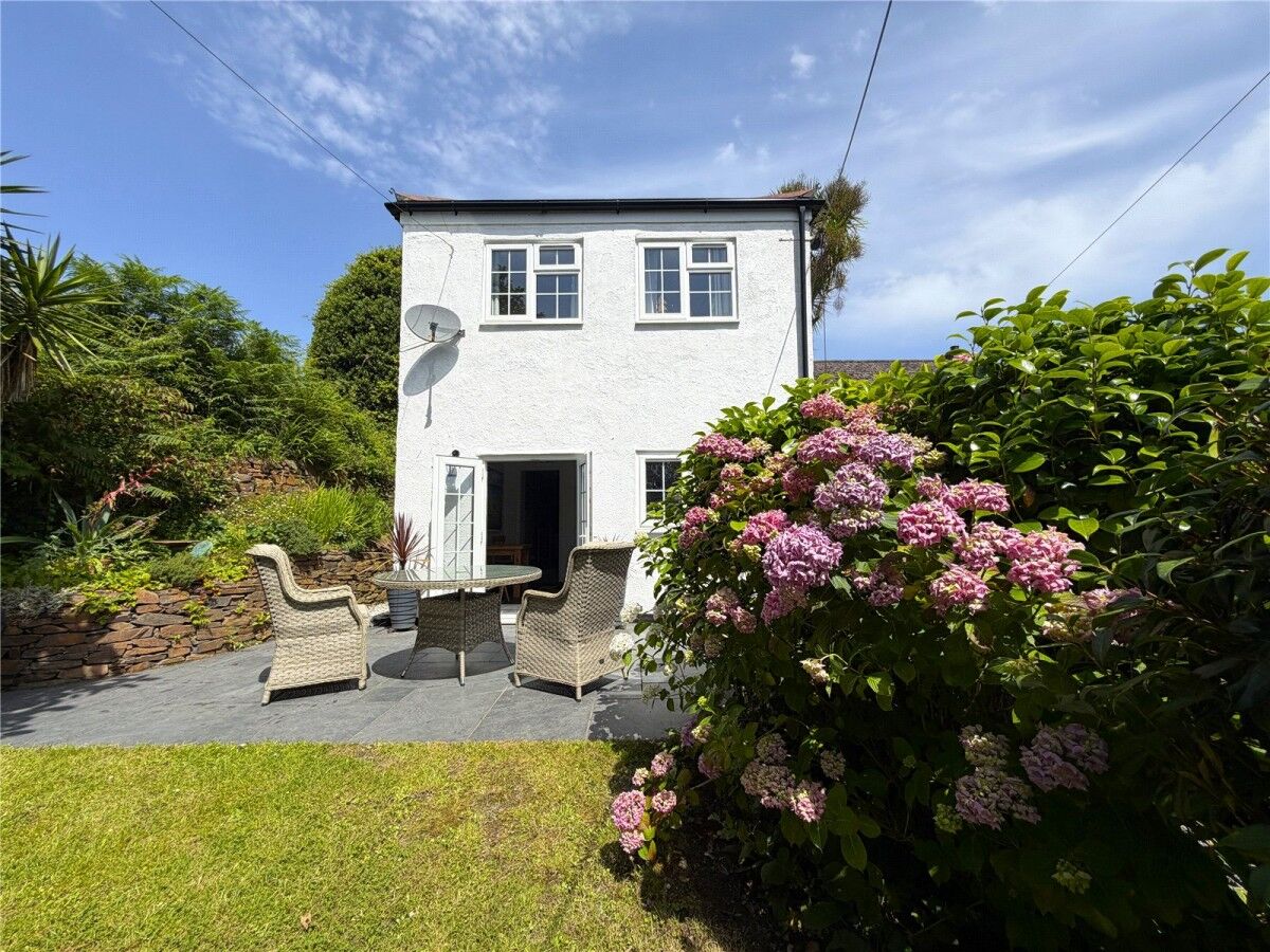 Sea View Terrace period cottage for sale, St Blazey, Cornwall, interior view 7