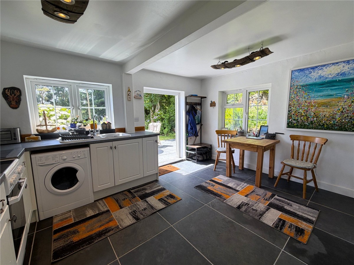 Sea View Terrace period cottage for sale, St Blazey, Cornwall, interior view 8
